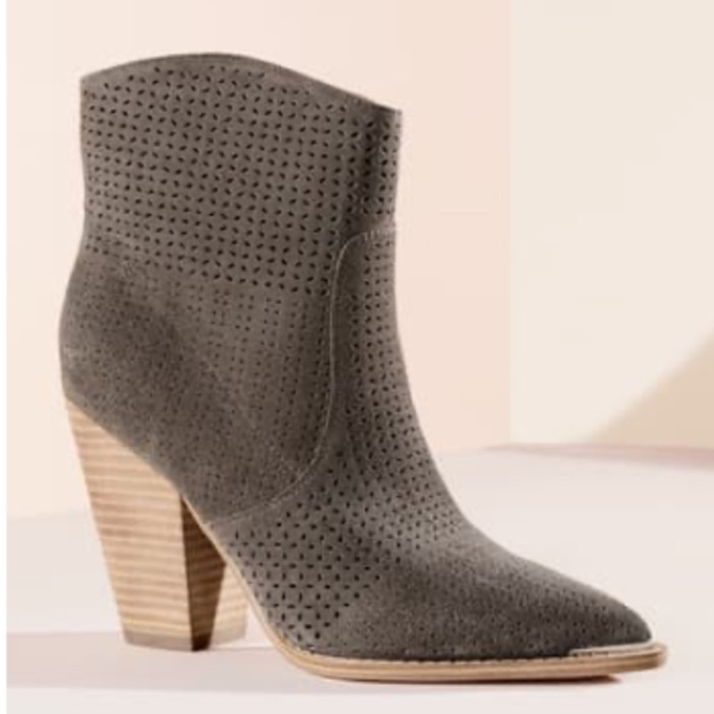 Marc Fisher LTD Daire Bootie